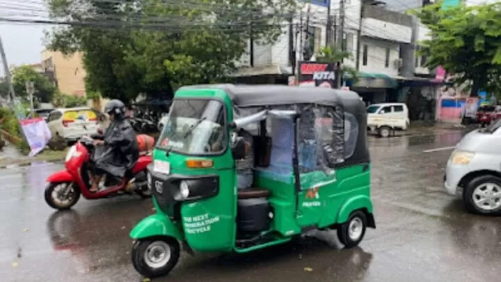 Transportasi Bajaj Kini Ramai Di Kota Medan