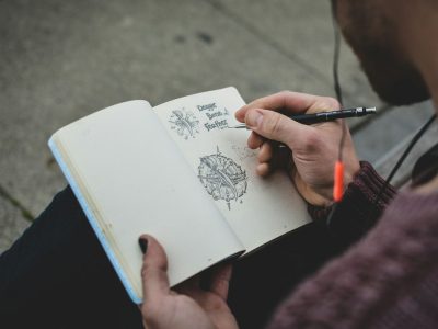 Terapi Gambar: Cara Simple Mengubah Stres Jadi Karya Seni