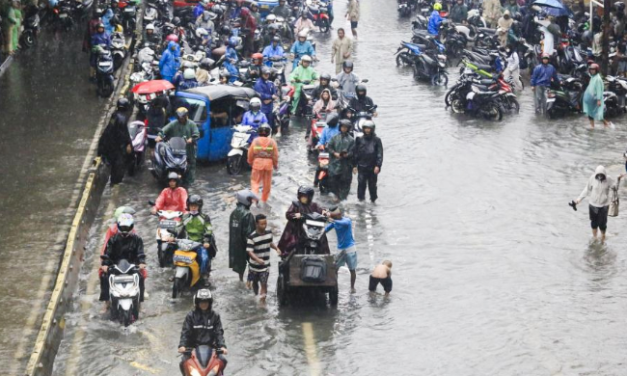 Banjir Jakarta Meluas, Puluhan Titik Tergenang Sejak Pagi