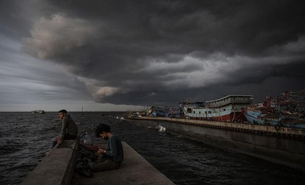 Siklon Tropis Jenna Picu Peringatan Cuaca Ekstrem di Indonesia