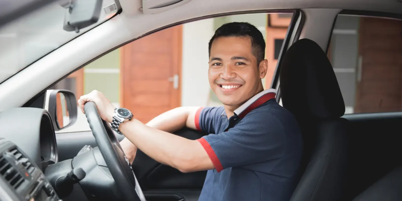 Defensive Driving: Trik Cerdas Biar Gak Terjepit Kerumunan