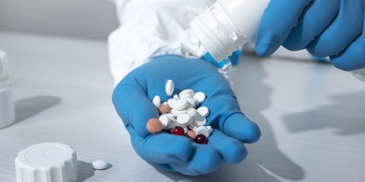 Ngerinya Nanoplastik: Saat Bakteri Tak Mempan Obat