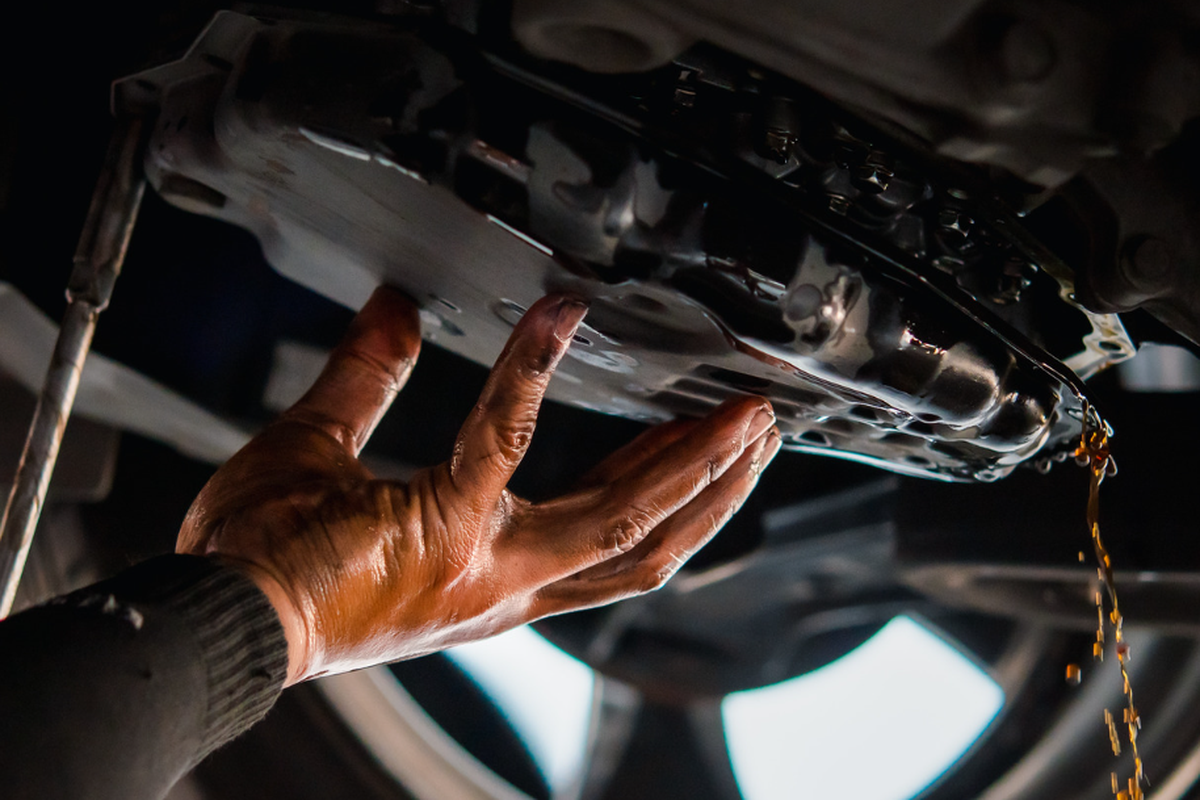 Sering Terjebak Macet? Awas, Oli Matik Kamu Bisa Jadi Korban!